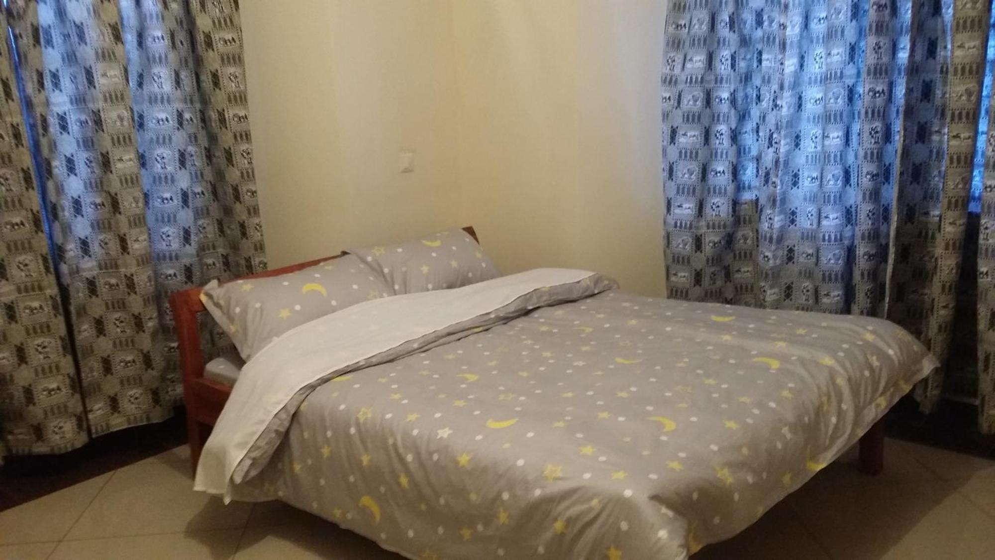 Evergreen Heights Bed & Breakfast ไนโรบี ภายนอก รูปภาพ